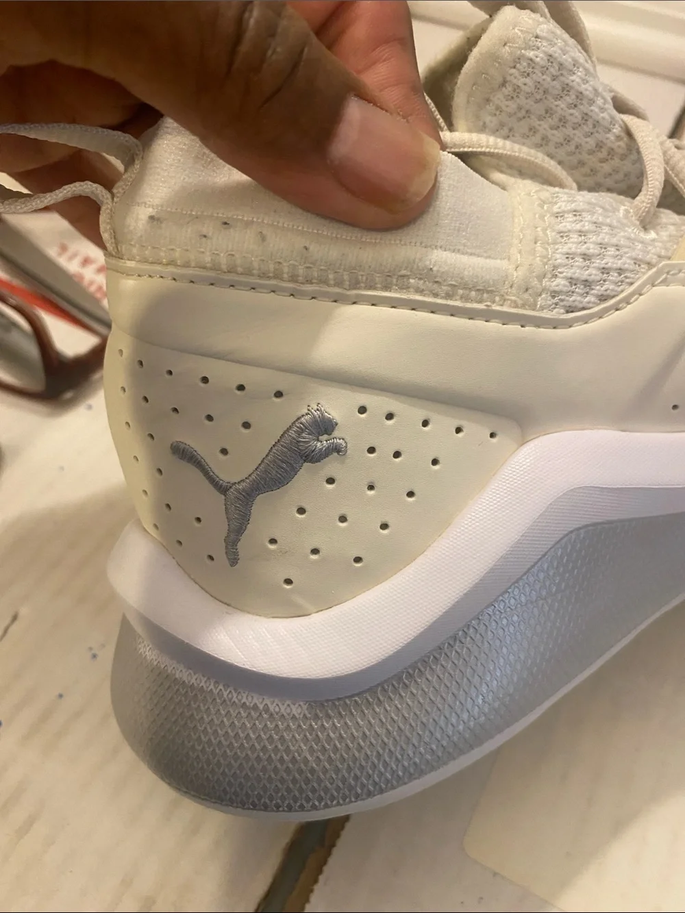 Puma size 7.5 Sneakers good condition